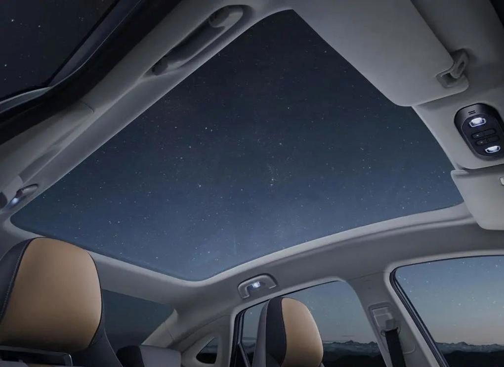 aion-s-plus-panoramic-roof-21