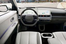 2022-hyundai-ioniq-5-interior-drivers-seat