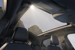 2023-ford-mustang-mach-e-panoramic-sunroof